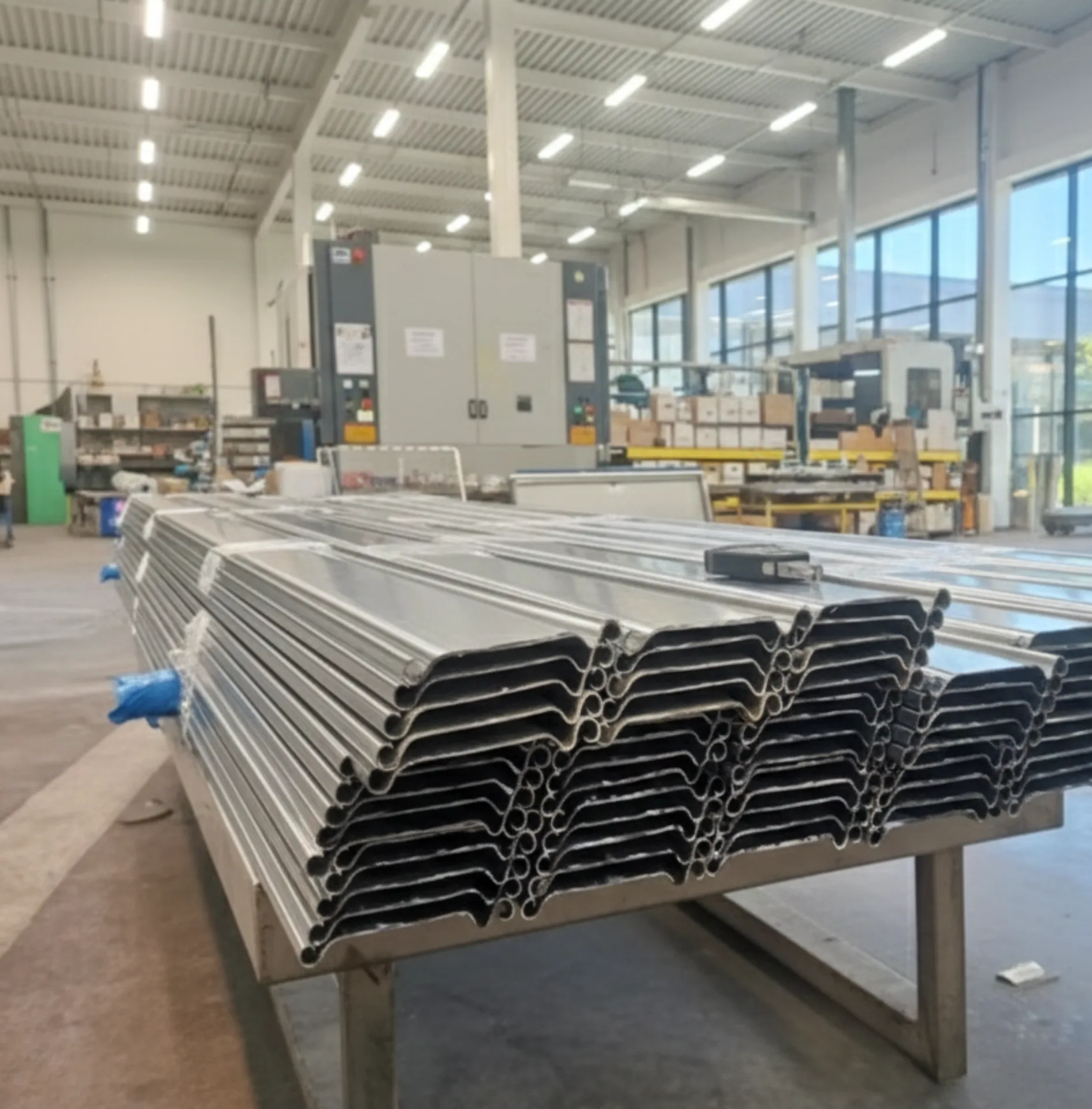 Fabrication rideau métallique matériaux anticorrosion Creil Oise Fabrication rideau métallique matériaux anticorrosion Creil Oise